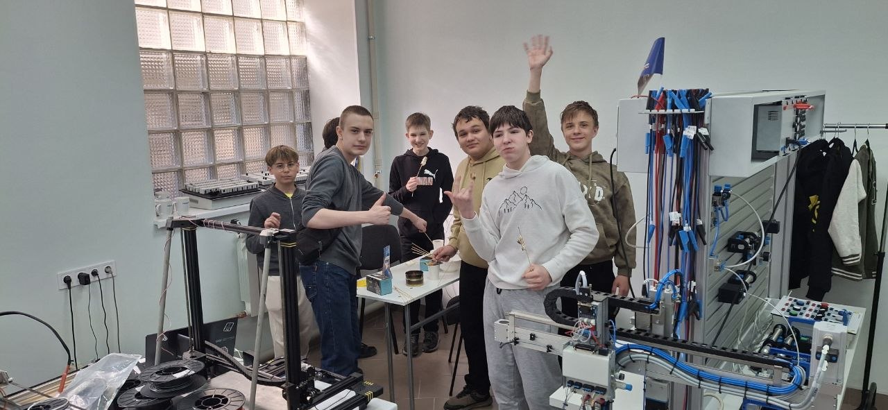 Перший випуск Школи майбутніх інженерів ENGINEERS FUTURE