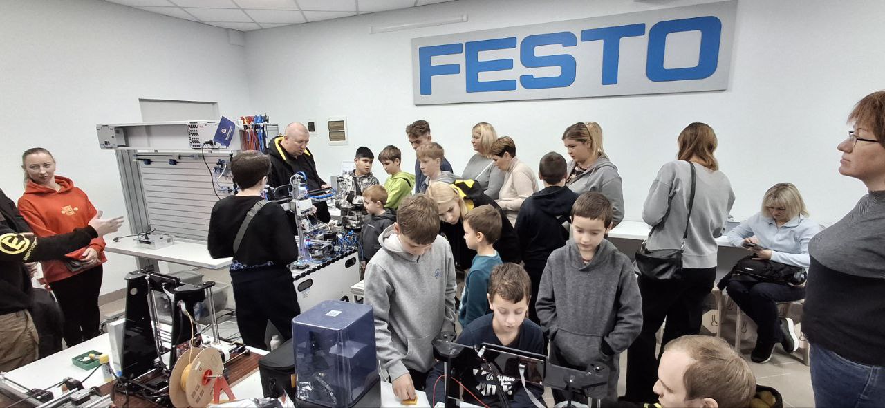 Школа майбутніх інженерів ENGINEERS FUTURE