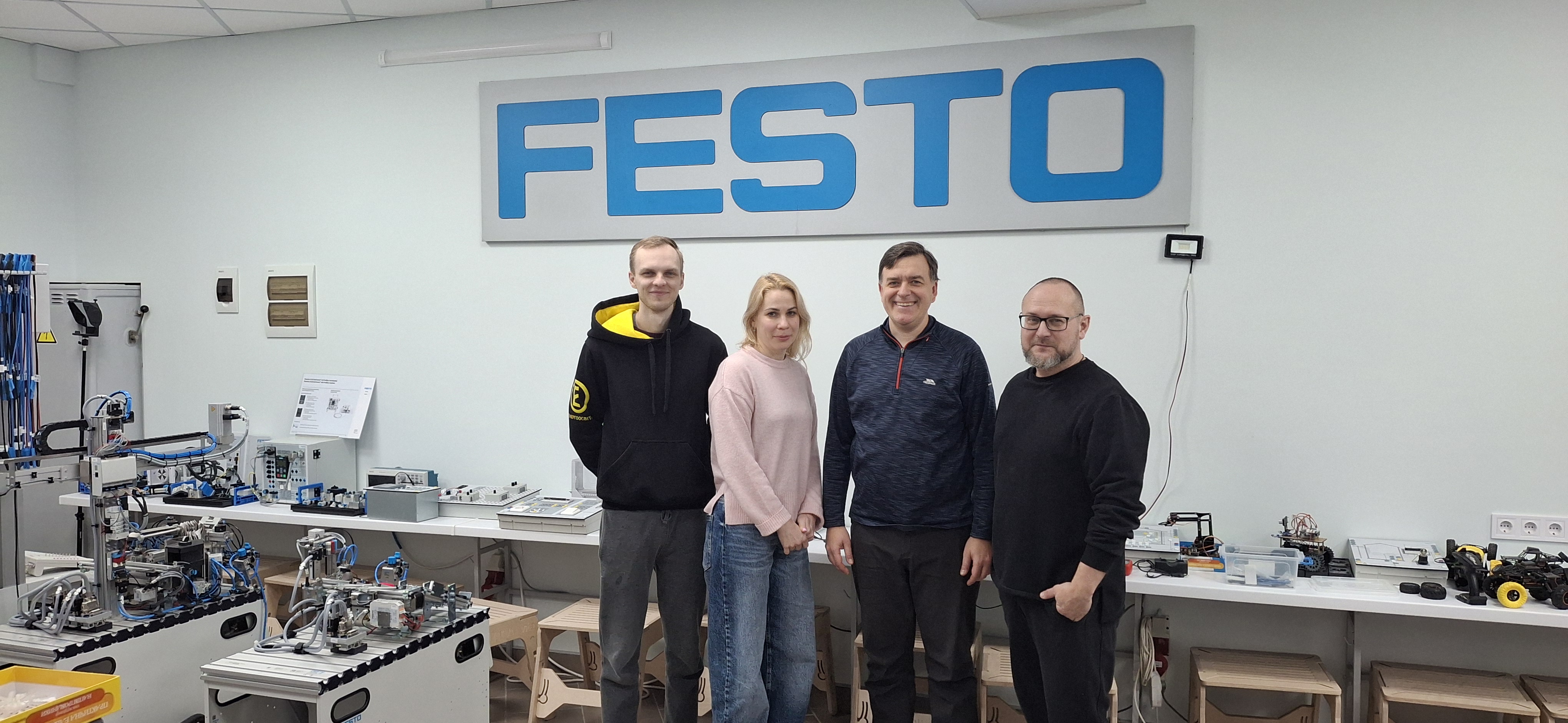 Співпраця з FESTO