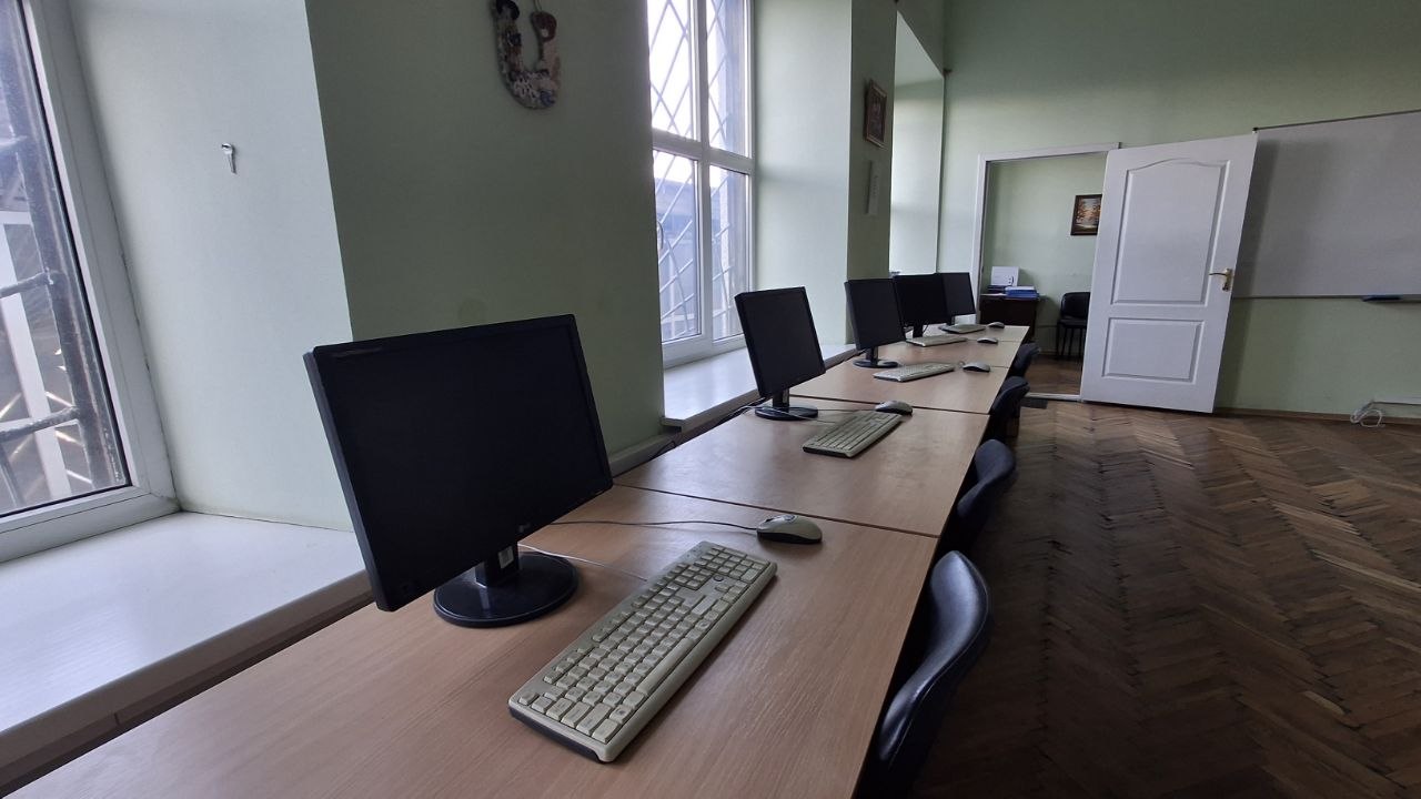 Перетворювальні пристрої та релейний захист