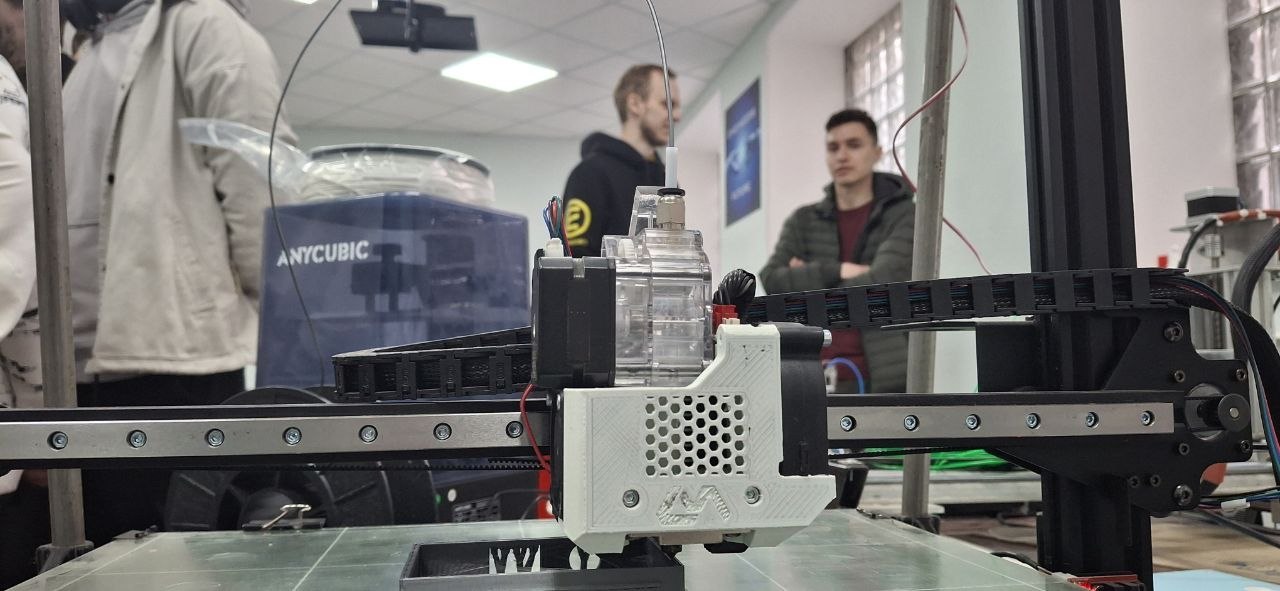Навчальна лабораторія електротехніки, автоматизованого електроприводу та автоматизації виробництва